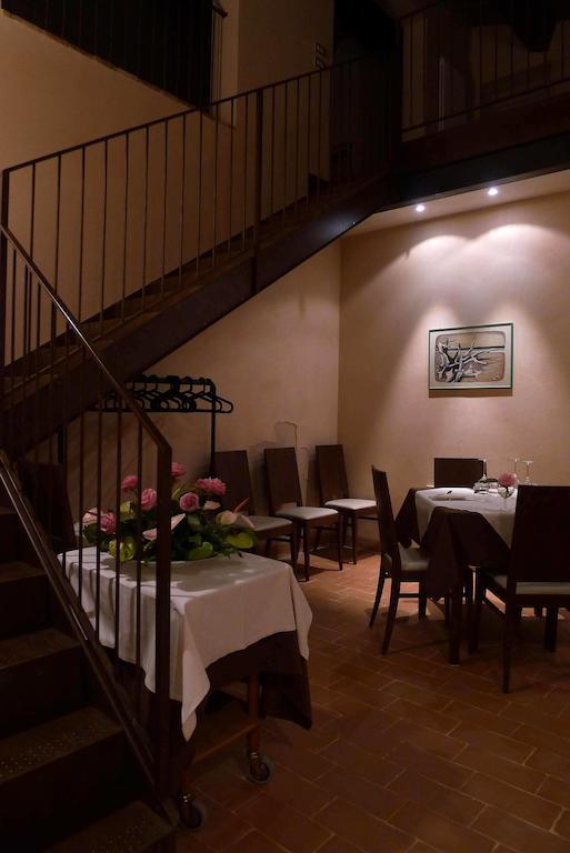 Agriturismo Palazzo Baldini Villa Bagnacavallo Bagian luar foto